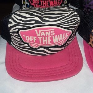 Vans Off The Wall Trucker cap! See all photos!